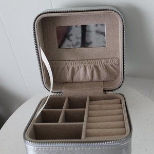 Silver Zippered Travel Jewelry Box Case